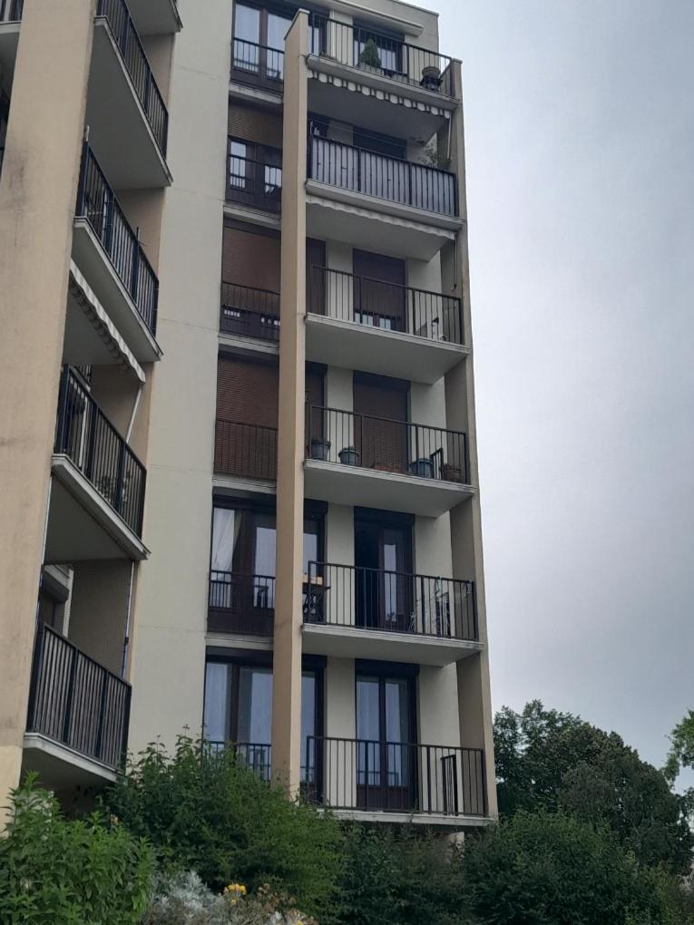 Chambre Confort Dans T3 Joué-lés-Tours Luaran gambar
